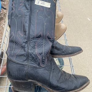 Women’s snazzy shoes! cowgirl ready!